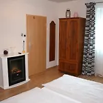 Und Gaestehaus Paffrath Pansiyon *